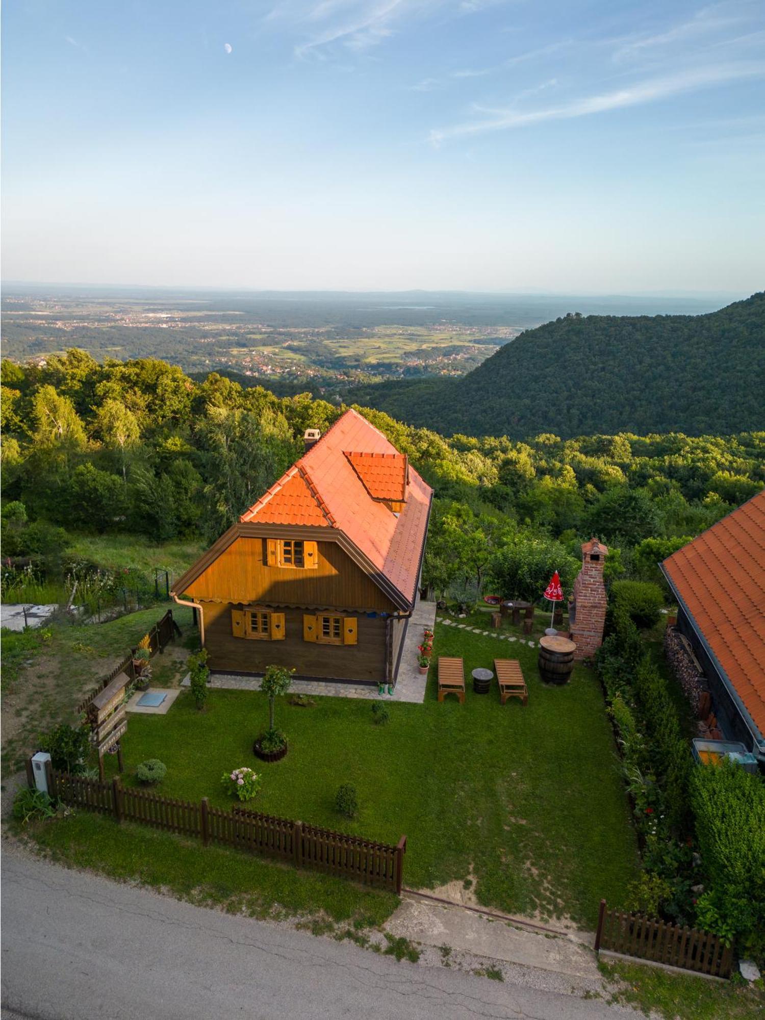 Kuca Za Odmor Poljanica Okicka Vila Jastrebarsko Exterior foto